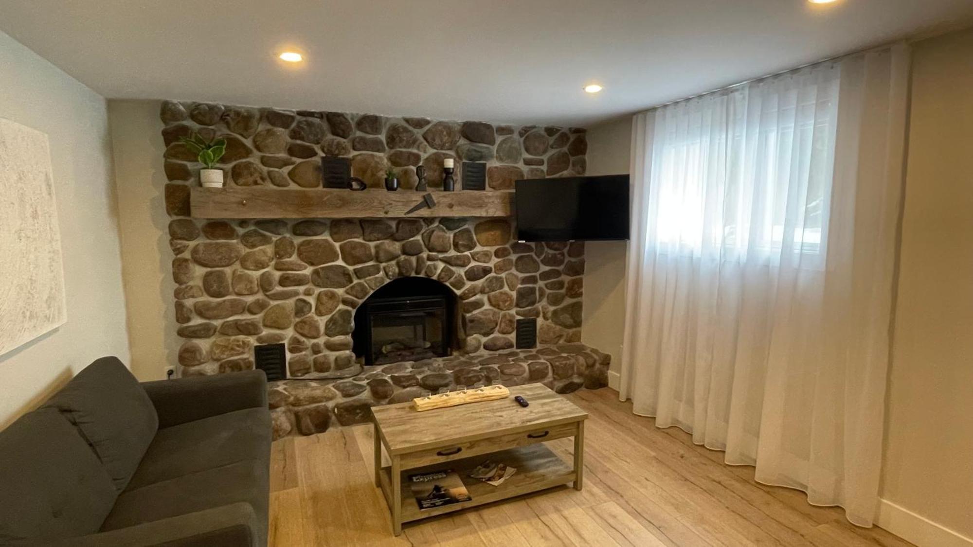 Bed and Breakfast Le Pimbina Mont-Tremblant Exterior foto