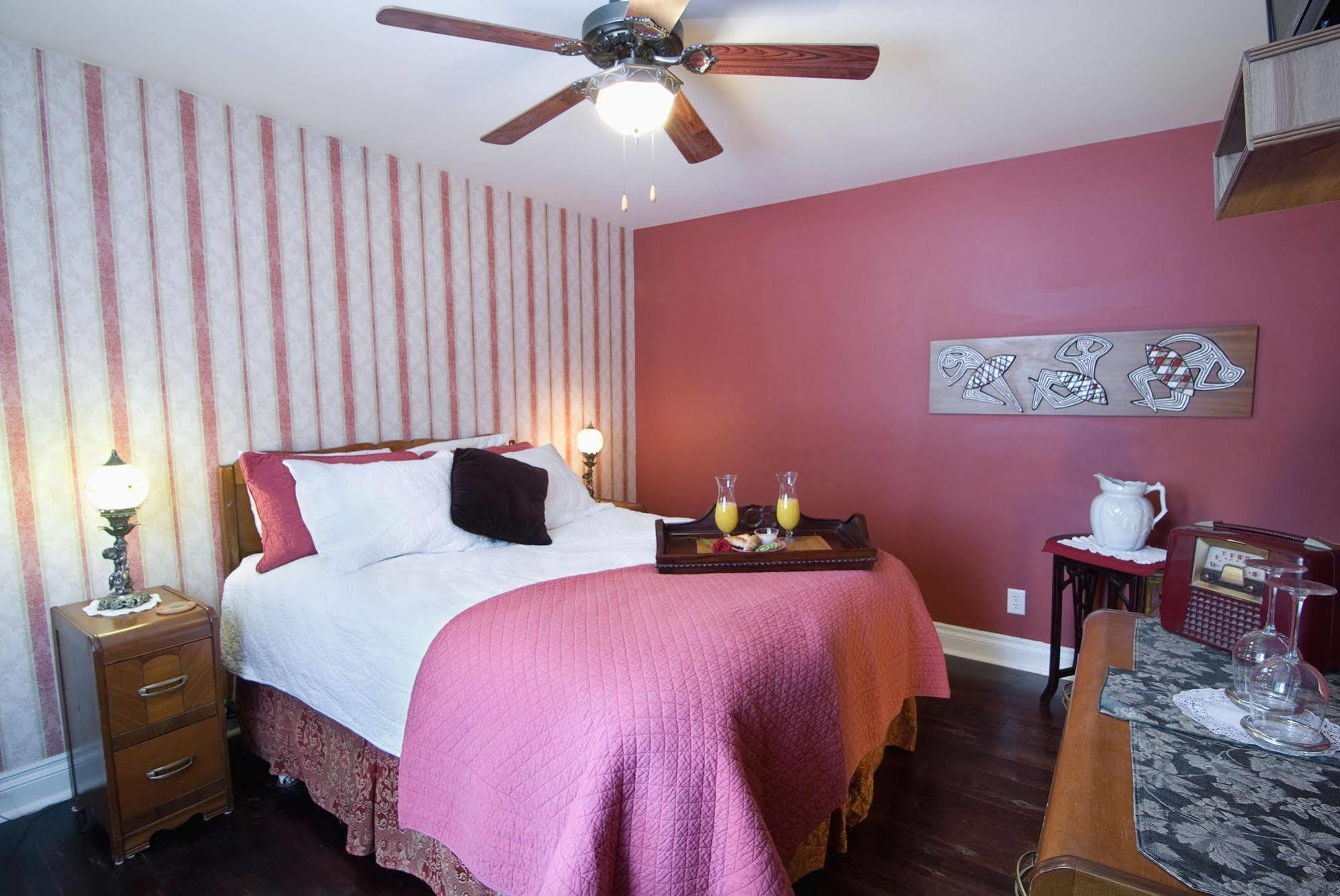 Bed and Breakfast Le Pimbina Mont-Tremblant Exterior foto